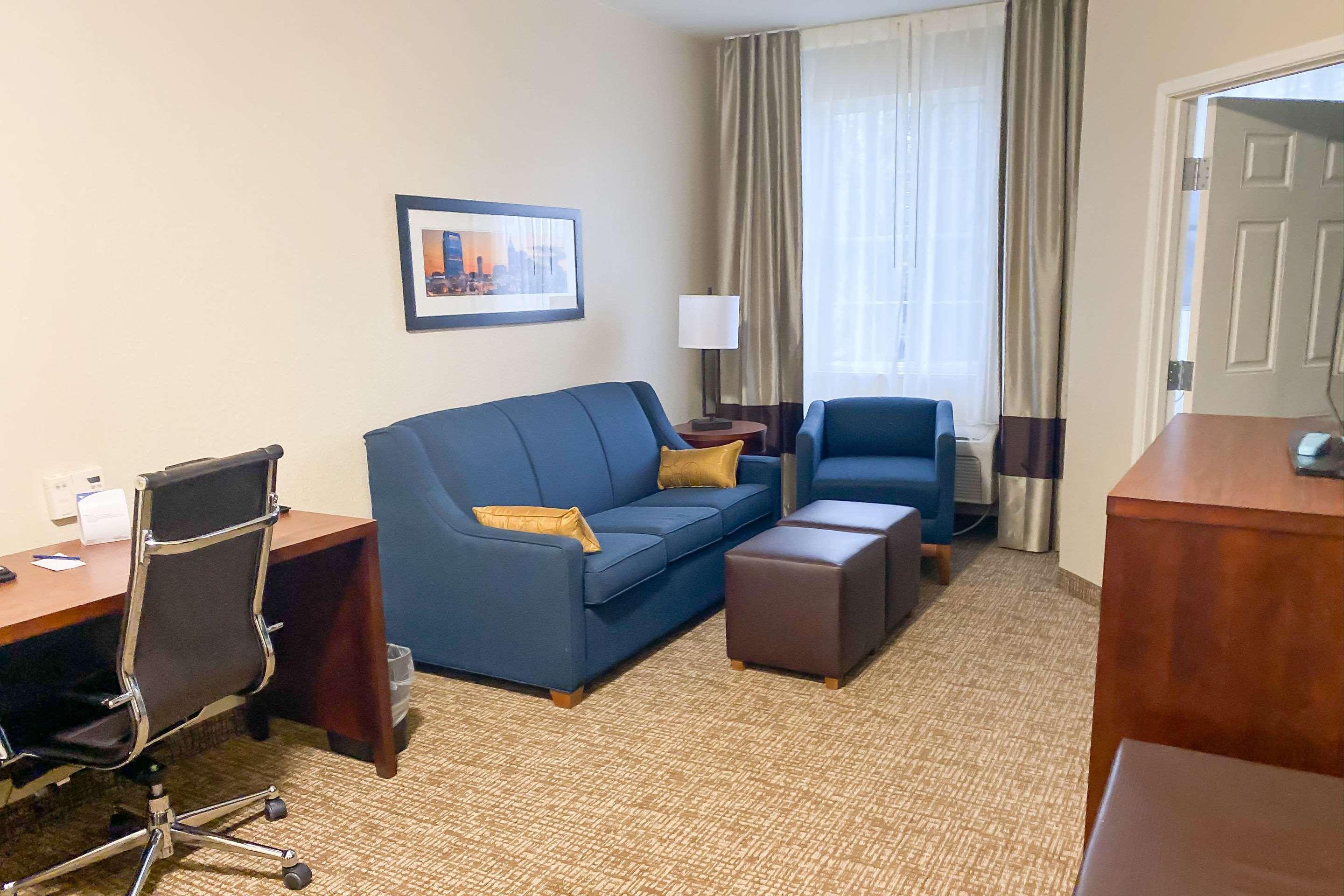 Comfort Suites Clarksville Exterior foto
